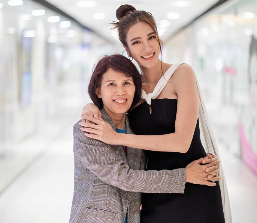 เนย กับ แม่จีรนันท์