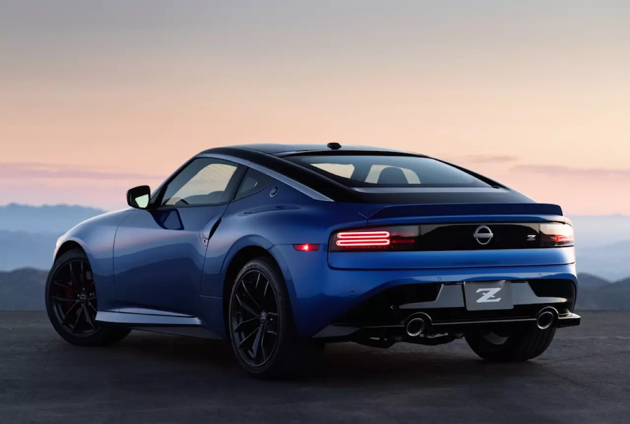 NISSAN เปิดตัวแฟร์เลดี้รุ่นใหม่ล่าสุด Z PROTO SPORT COUPE 2022