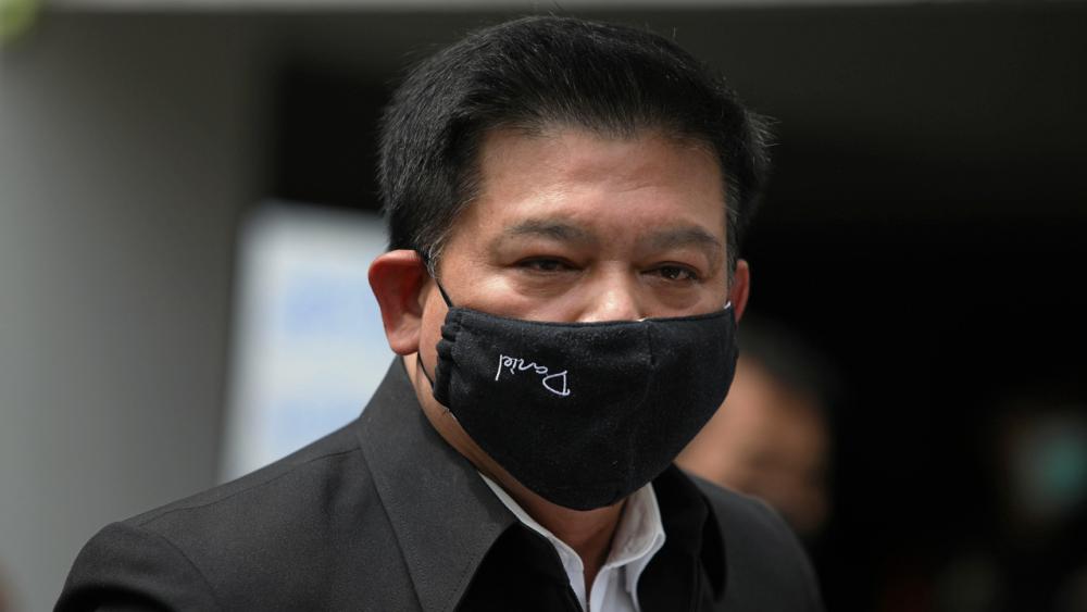 ตำรวจลุยจับแหลก ม็อบทะลุแก๊ส โจ๋ร่วม 35 คน "นัท" ตาเดียว สู้ต่อ "ทะลุ