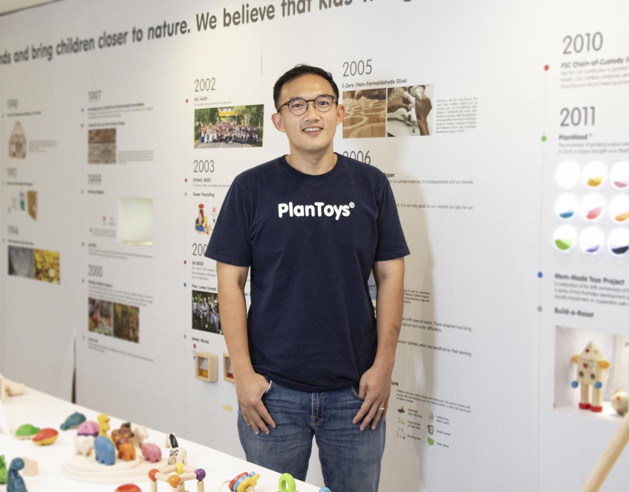 โกสินทร์ วิระพรสวรรค์ กรรมการผู้จัดการ ทายาทรุ่นสองของแปลนทอยส์
