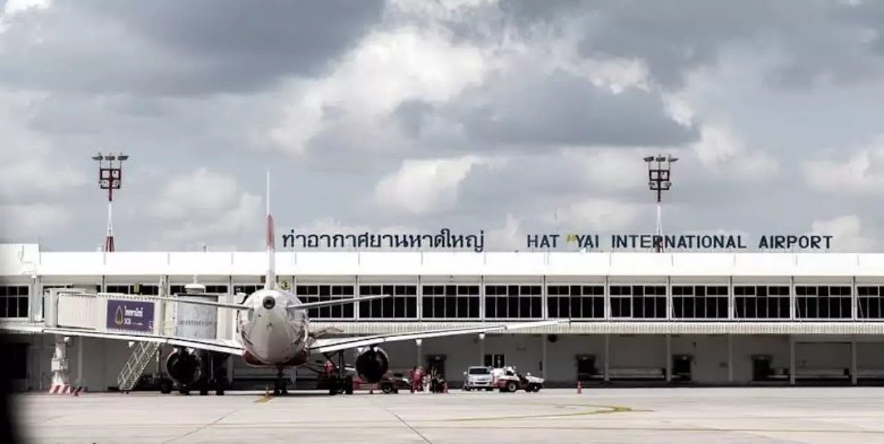 แนะผู้โดยสารขึ้นเครื่องที่สนามบินหาดใหญ่ เผื่อเวลาทำใบรับรองข้ามจังหวัด 