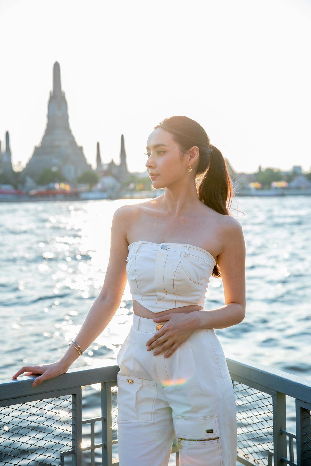 ถ่ายกับวัดอรุณฯ ยามพระอาทิตย์ตก
