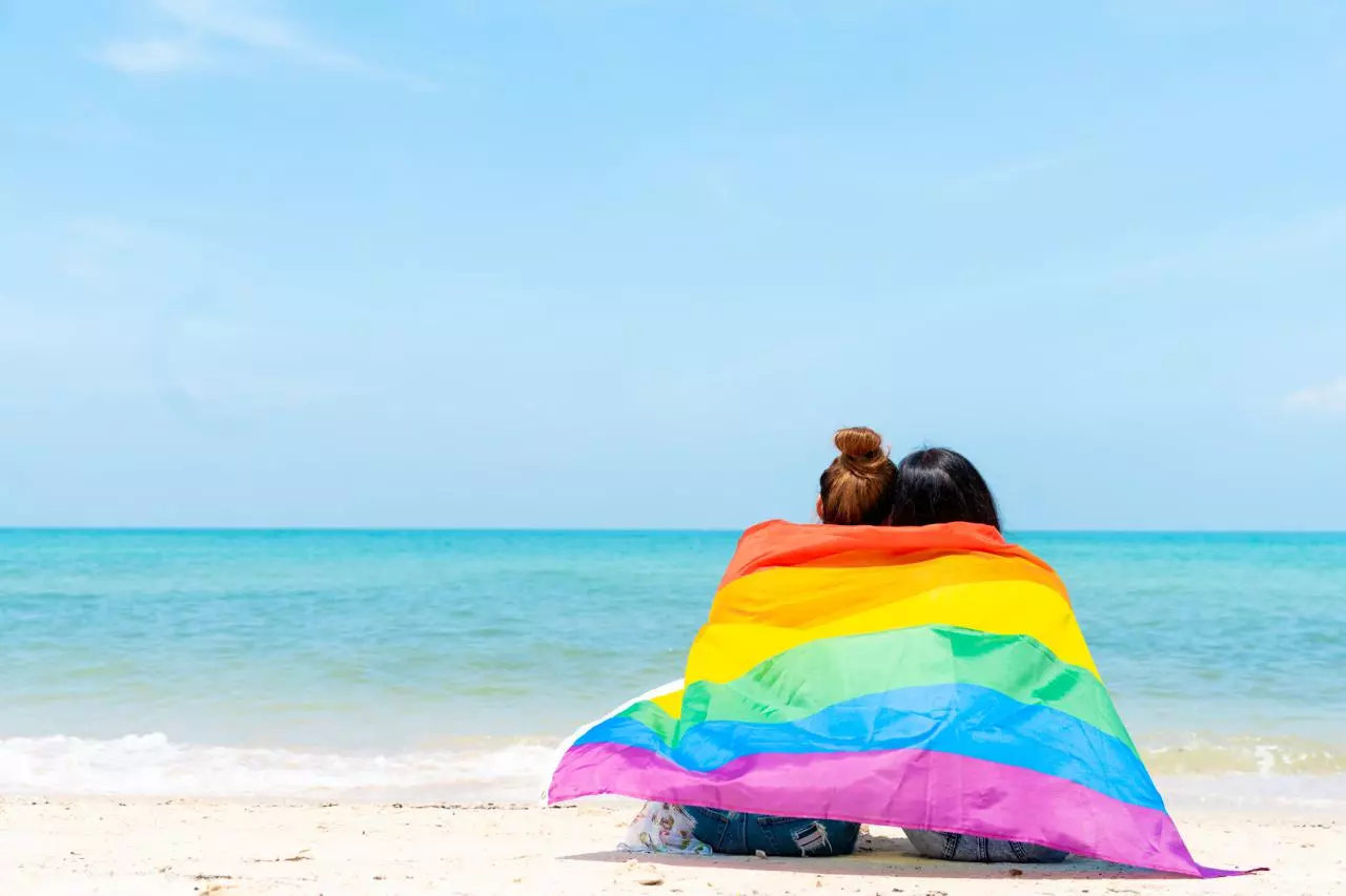 นโยบาย LGBTQ เลือกตั้ง 66 วัดความจริงใจนักการเมือง ดันก.ม.สมรสเท่าเทียม