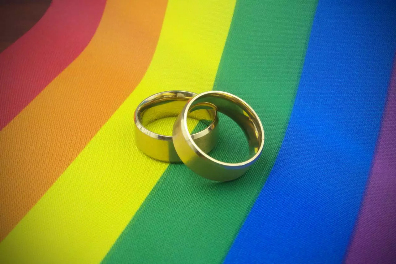 นโยบาย LGBTQ เลือกตั้ง 66 วัดความจริงใจนักการเมือง ดันก.ม.สมรสเท่าเทียม