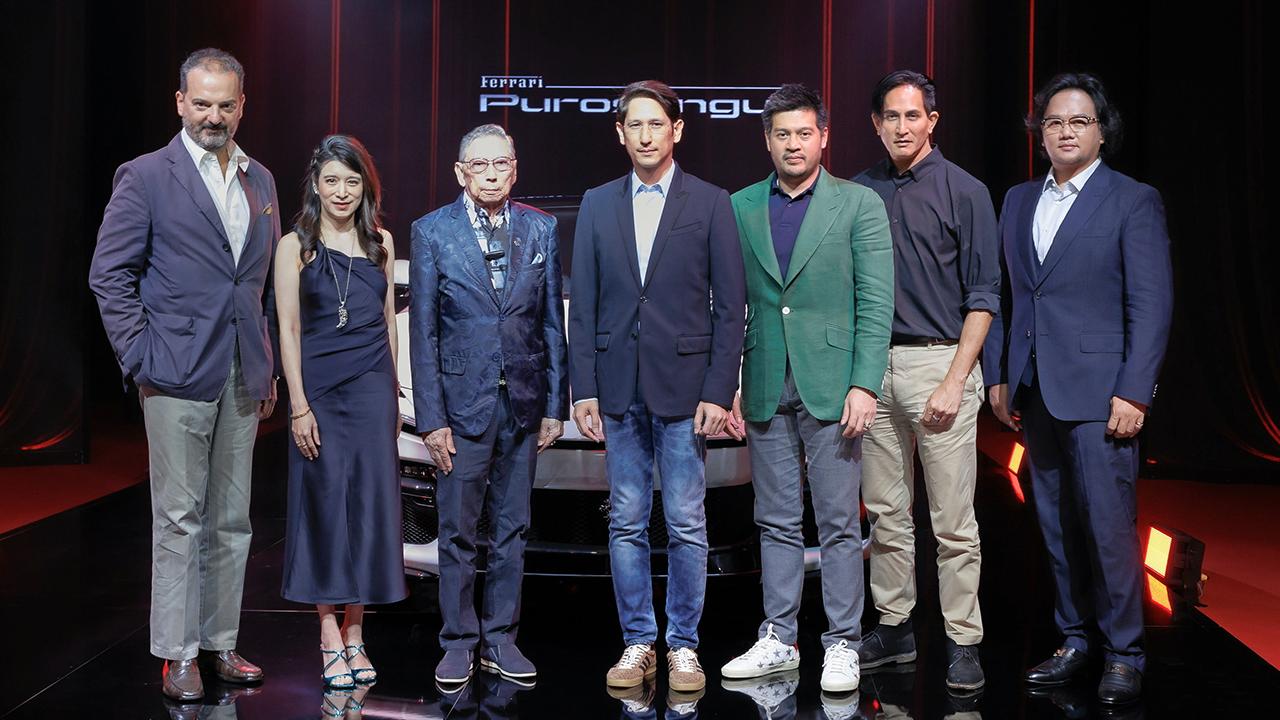 ขับมัน วุฒา ภิรมย์ภักดี และ วรวุฒิ-นันทมาลี ภิรมย์ภักดี จัดงานเปิดตัว “เฟอร์รารี่ Purosangue” สุดยอดรถสปอร์ตแบบ 4 ประตูรุ่นแรกในประวัติศาสตร์ของแบรนด์ม้าลำพอง โดยมี เปาโล ดีโอนีซี, ปิติ ภิรมย์ภักดี และ ดร.ดอยธิเบศร์ ดัชนี มาร่วมงานด้วย ที่สิงห์ปาร์ค จ.เชียงราย วันก่อน.