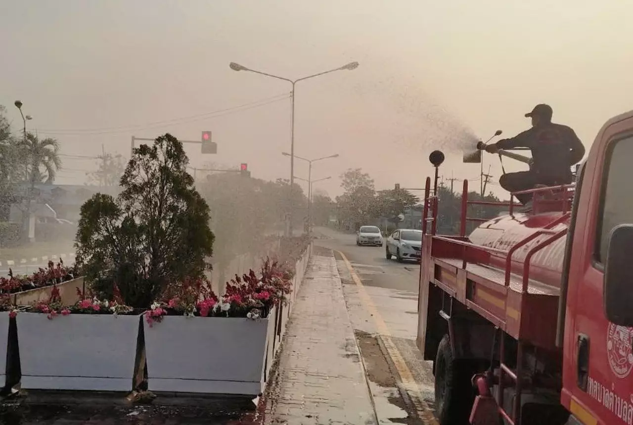 วิกฤติฝุ่น PM 2.5 ยืดเยื้อยาวนาน หวั่นเศรษฐกิจเสียหายเฉียด 1 หมื่นล้านต่อปี