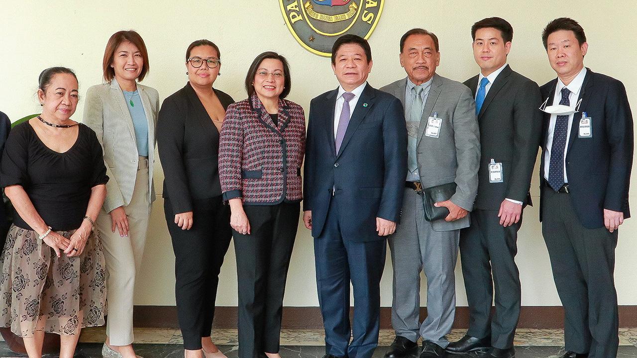 สยามพารากอนต้อนรับวันเด็กเนรมิตหมู่บ้านเลโก้สุดอลังการมอบความสุขให้เด็กๆ