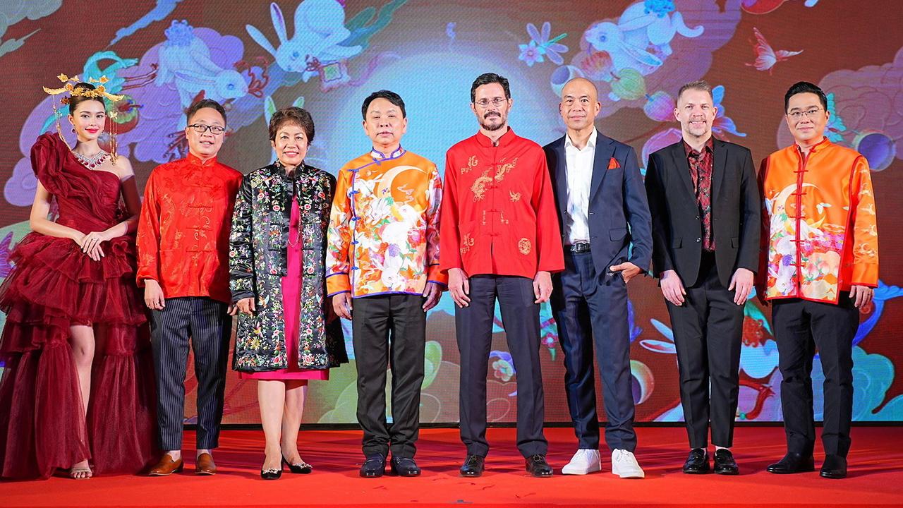 โอลิวิเยร์ บรง และ ดร.ณัฐกิตติ์ ตั้งพูลสินธนา เปิดฉลองตรุษจีนปีกระต่ายทองแบบยิ่งใหญ่