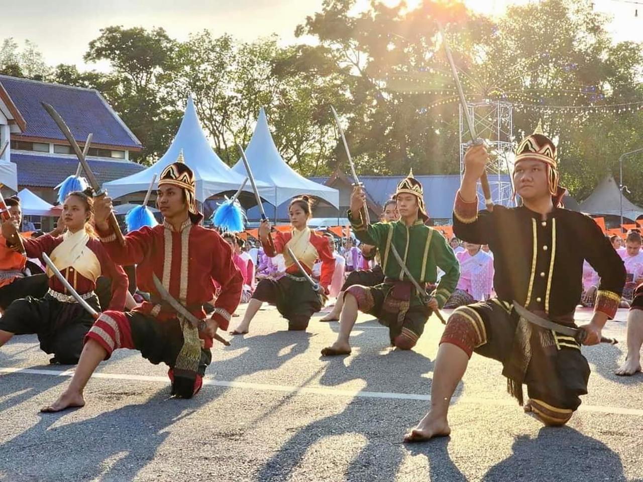 งานอนุสรณ์ดอนเจดีย์ยิ่งใหญ่ รำลึก ”ศึกยุทธหัตถี” กู้ชาติไทย
