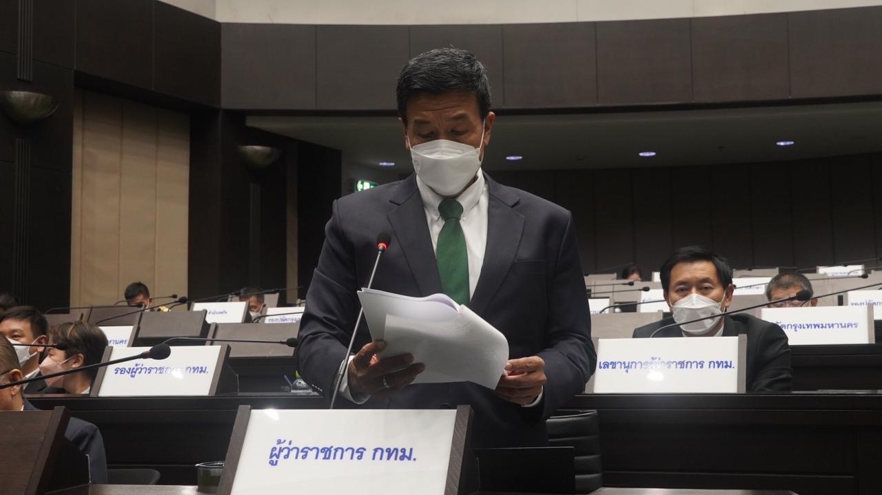 สภา กทม. ถกปรับปรุงฟุตปาททั่วกรุง “ชัชชาติ” รับทำให้ดีขึ้นพร้อมไฟส่องสว่าง