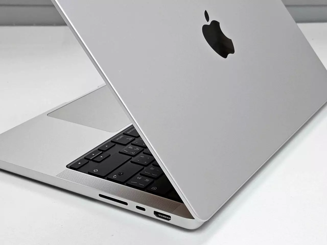 MacBook Pro ชิป M2 Pro แรงได้อีก