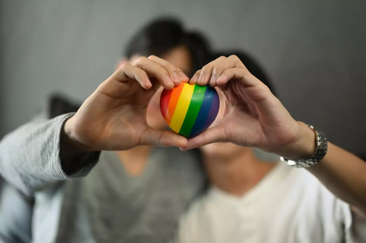 LGBTQ เช็กเอกสารให้พร้อม กรุงเทพฯ เปิดจดแจ้งชีวิตคู่ ผลักดันสมรสเท่าเทียม