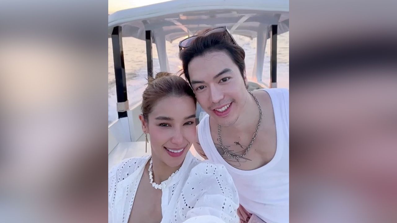 รักครั้งก่อนคบหากันหลายปีไม่มีวี่แววเห็นประตูวิวาห์ แต่ความรักล่าสุดของสาว วิว-วรรณรท หวานใจ แม็ค-วีรคณิศร์ เปรยๆว่า ได้เริ่มคุยๆกันเรื่องแต่งงานกันบ้าง...ก็หวังจะเห็นพรีเวดดิ้งเร็วๆนี้.