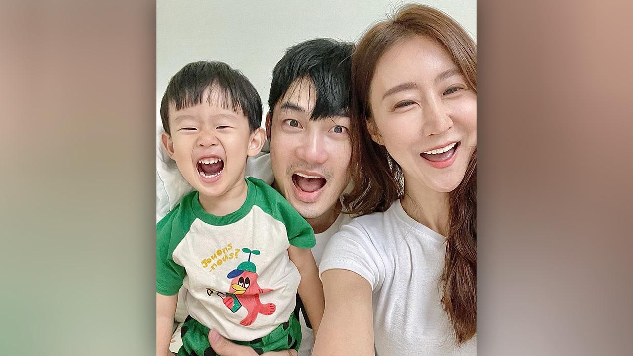 ข่าวบันเทิง ข่าวซุบซิบดารา Gossip ตัวย่อดารา รูปภาพดารา ละคร | ไทยรัฐออนไลน์ ข่าวบันเทิง ข่าวซุบซิบดารา Gossip ตัวย่อดารา รูปภาพดารา ละคร | ไทยรัฐออนไลน์