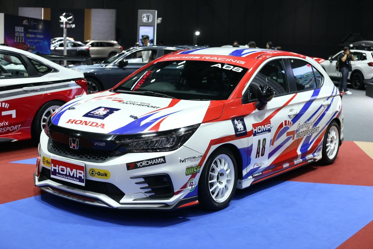 Honda ขน Civic Type R พร้อมชุดแต่ง Modulo ร่วมงาน Bangkok Auto Salon
