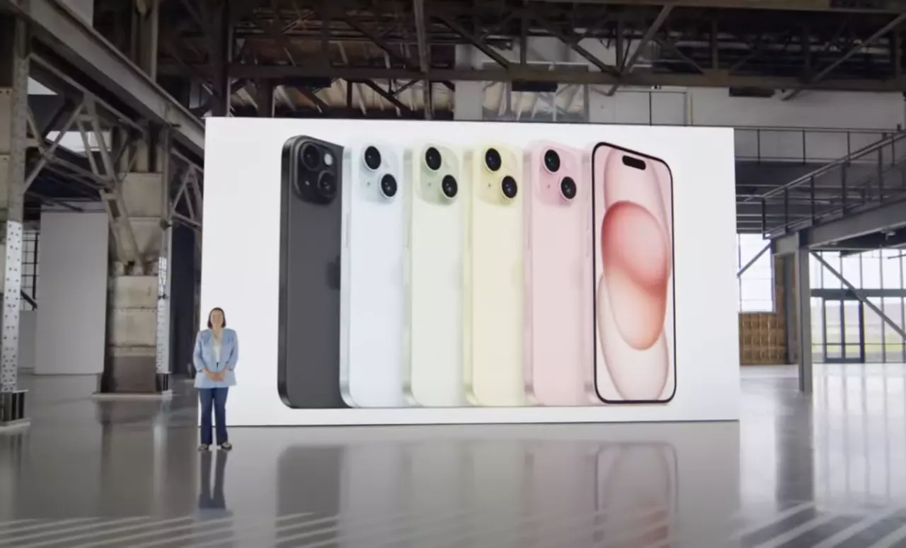 เปรียบเทียบราคา และสเปก iPhone 15 และ iPhone 14 หมัดต่อหมัด รุ่นไหนคุ้มกว่ากัน