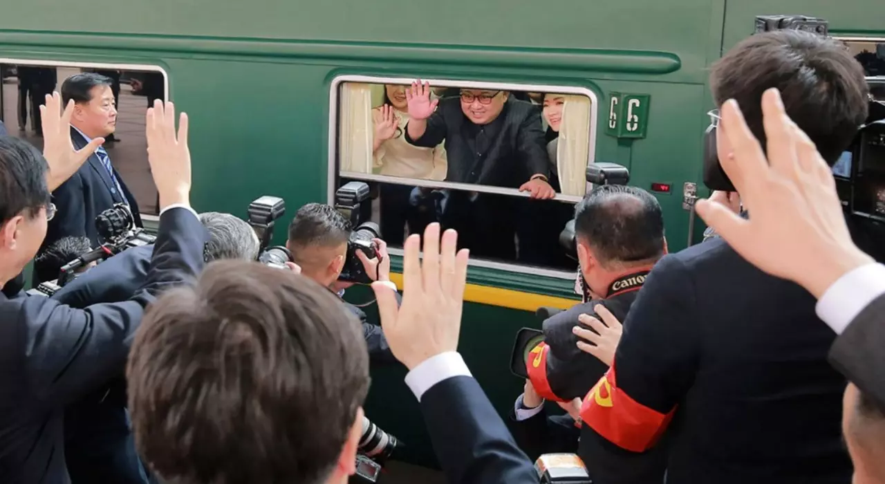 ส่องขบวนรถไฟส่วนตัว "คิม จองอึน" หรูหราช้าแต่ชัวร์ ถึงที่หมายอย่างมีสไตล์
