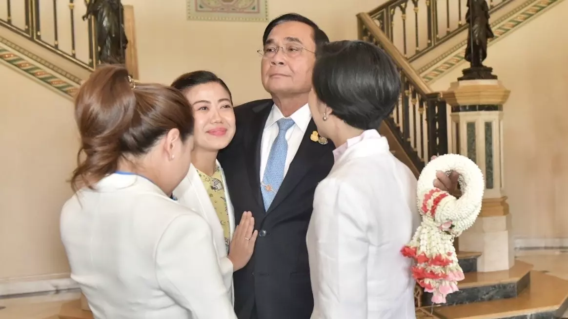 ความอ่อนโยน ลุงตู่ พล.อ.ประยุทธ์ จากเรื่องเล่าสาวทีมโฆษกฯ 