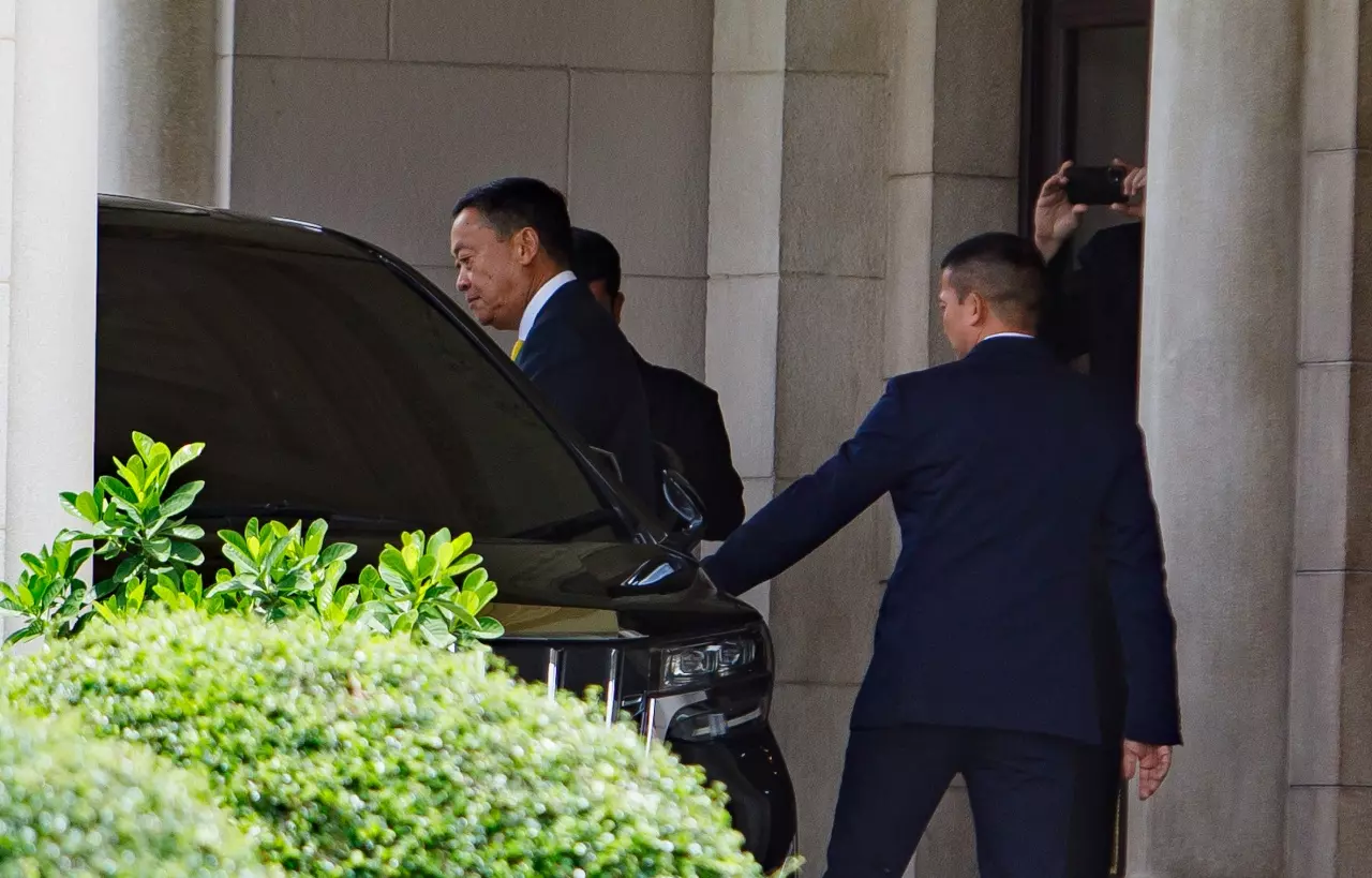 "ผกก.หนุ่ย" บอดี้การ์ดตระกูลชินวัตร หายไปนาน โผล่อารักขา "นายกฯเศรษฐา"