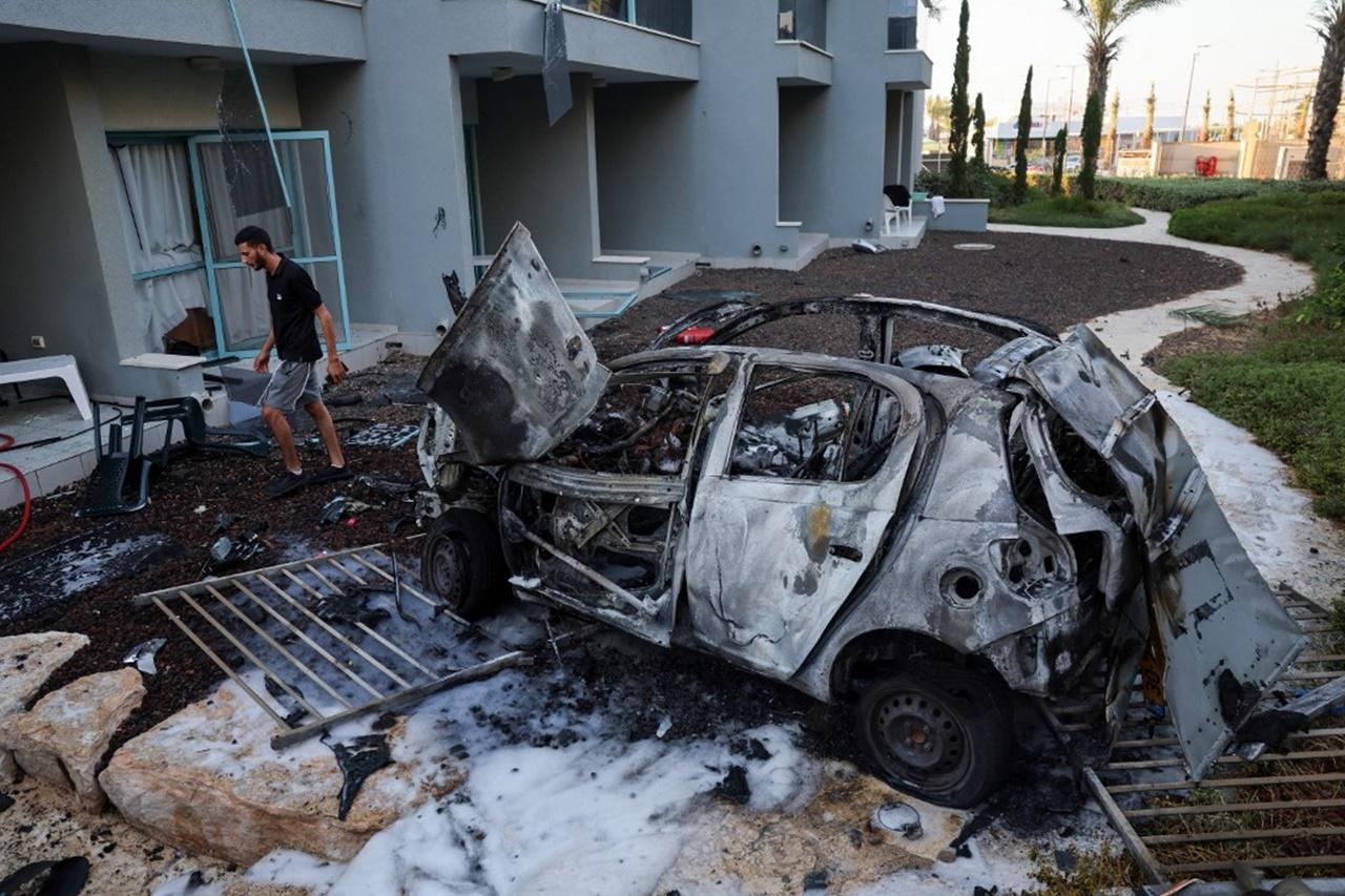 Damage in the Israeli city of Ashkelon after a rocket attack from the Gaza Strip.