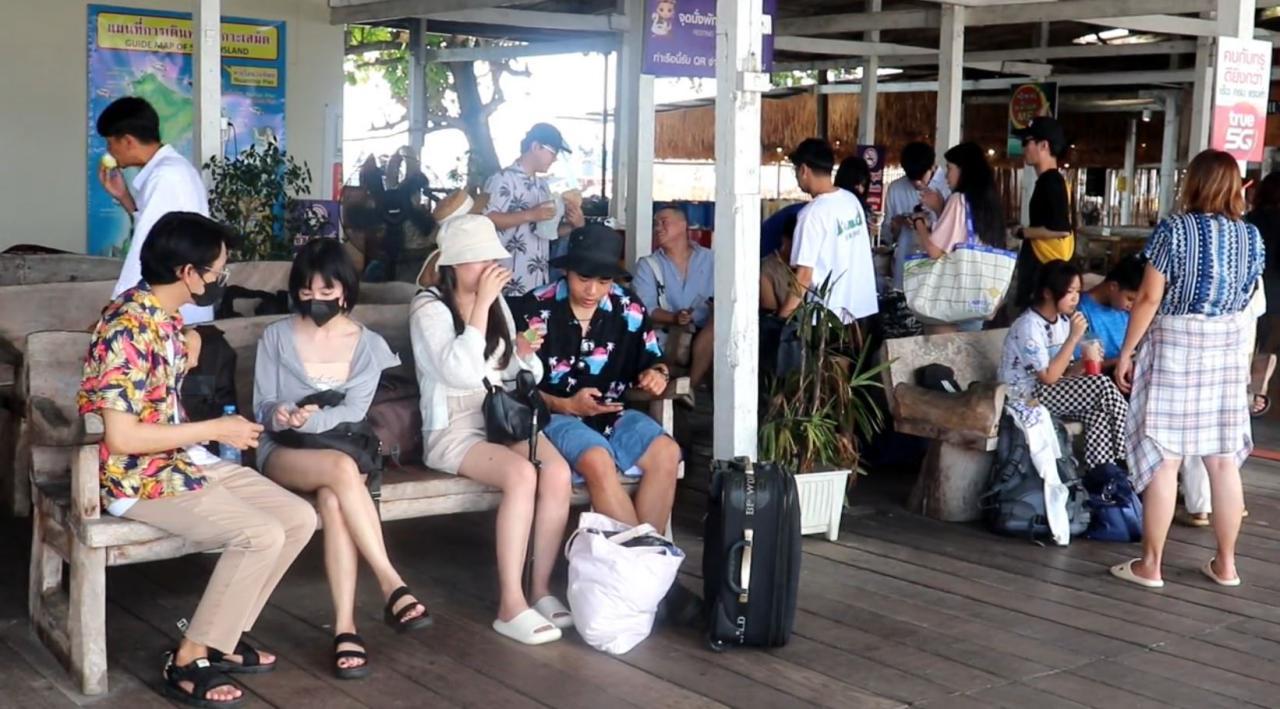 泰国小长假：游客纷纷涌入罗勇府，沙美岛十分拥挤！