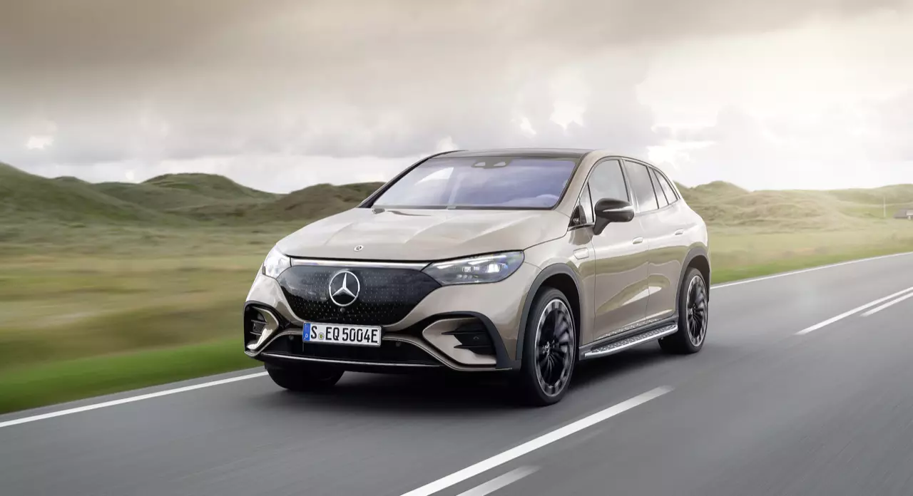 Mercedes eqc deals gla