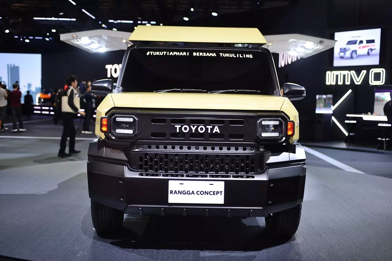ภาพคันจริงก่อนเปิดตัวในไทย เจาะ TOYOTA IMV ZERO กระบะวัยรุ่นสร้างรายได้!