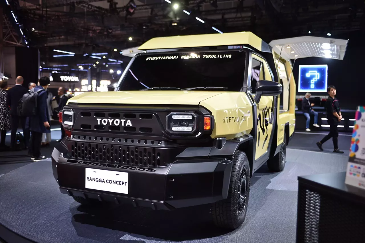 ภาพคันจริงก่อนเปิดตัวในไทย เจาะ TOYOTA IMV ZERO กระบะวัยรุ่นสร้างรายได้!