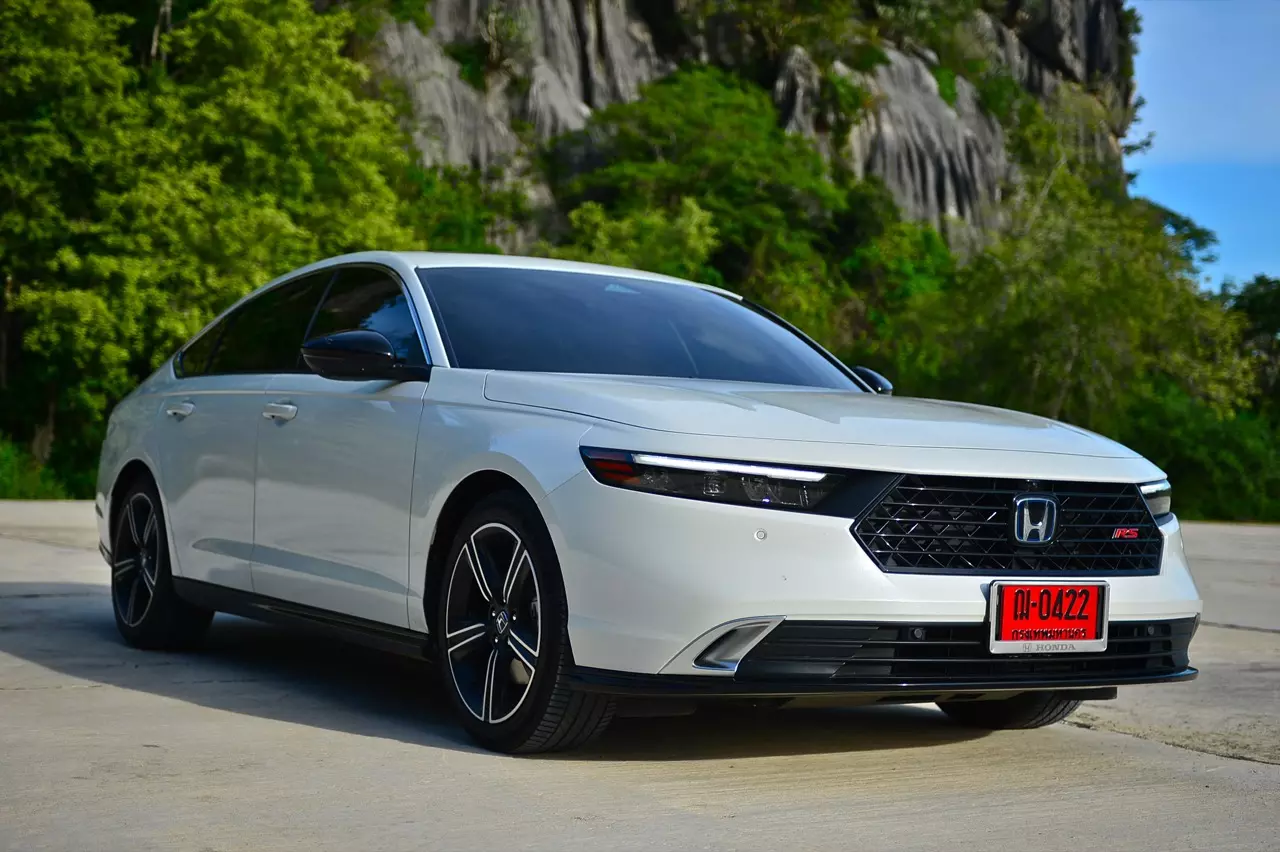 ขับโคตรดี! ทดสอบ HONDA NEW ACCORD RS e:HEV 