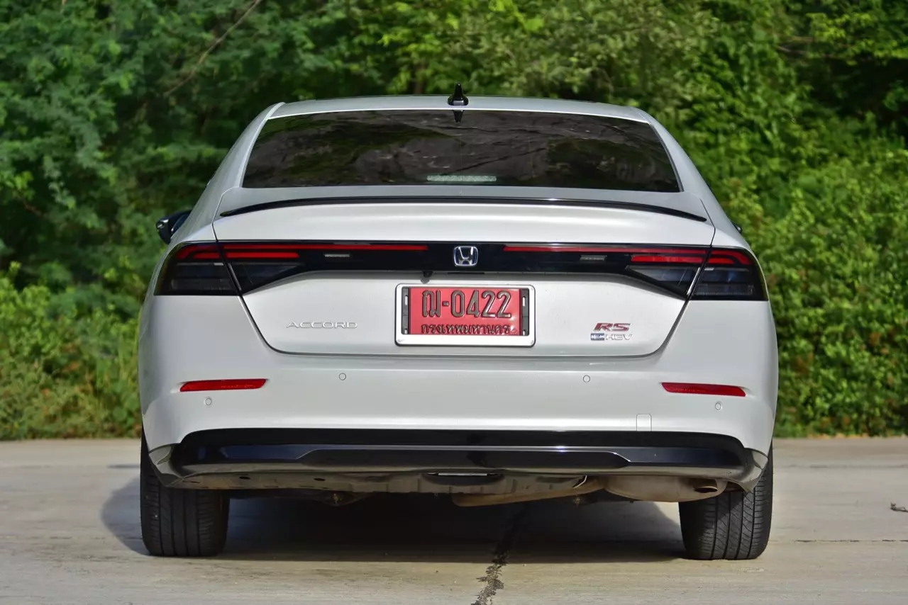 ขับโคตรดี! ทดสอบ HONDA NEW ACCORD RS e:HEV 
