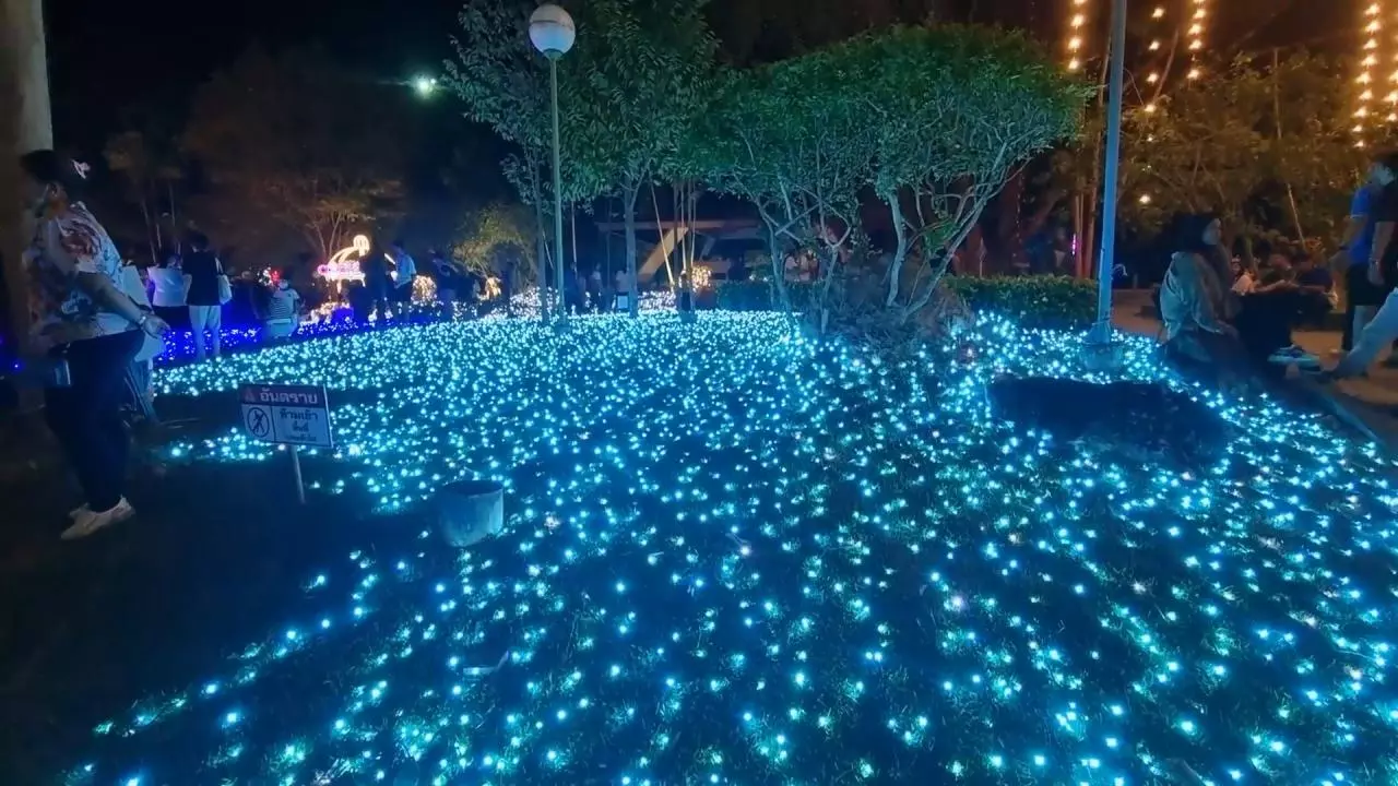 คนแห่ชมงาน มหกรรมบอลลูน ไฟล้านดวง 2024 หนุนการท่องเที่ยวกระตุ้น ศก.เมืองหาดใหญ่
