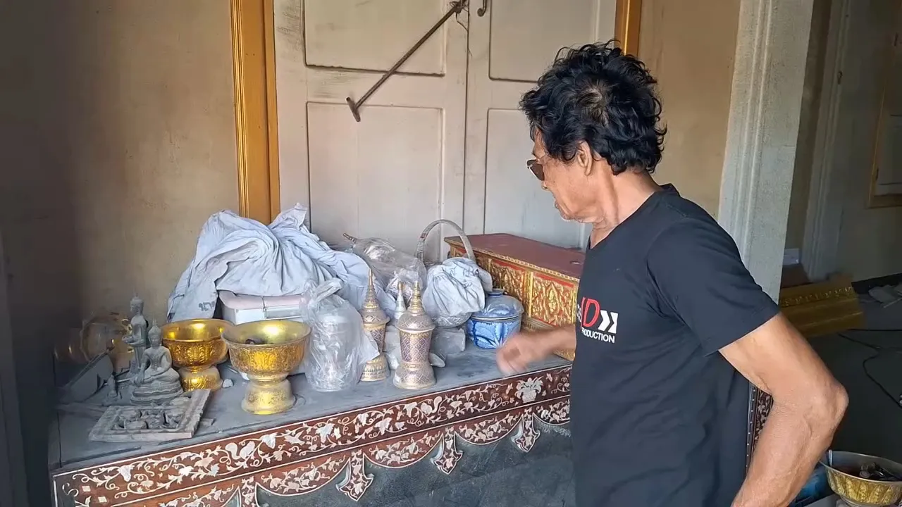 ขนหัวลุก ภาพถ่ายติดวิญญาณ ในงานวัดใหญ่ สัปเหร่อเชื่อเป็นอดีตเจ้าอาวาส