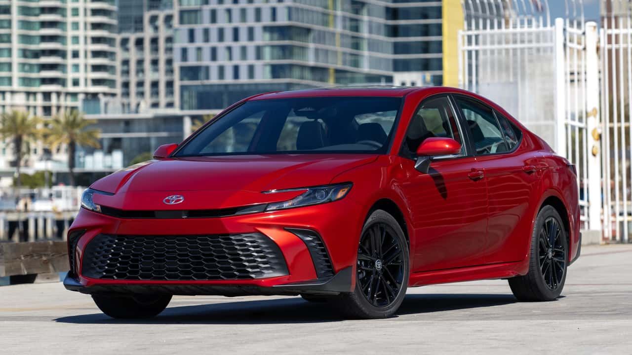 ส่องก่อนเปิดตัว Toyota New Camry Hybrid 2025