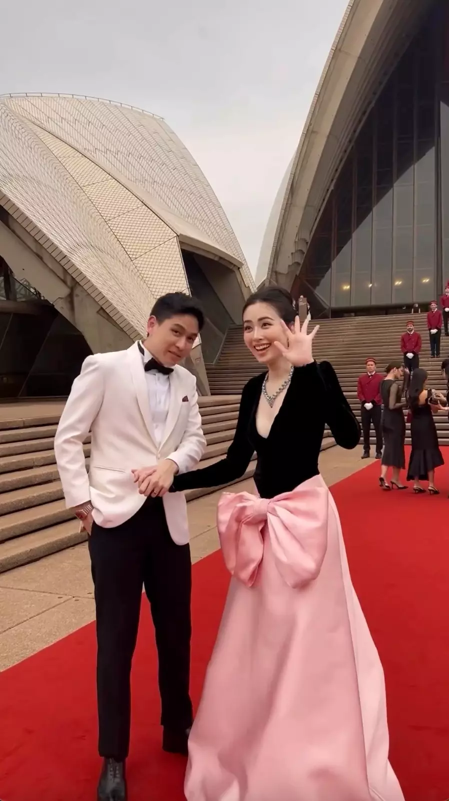 ปอย ตรีชฎา ร่วมงานระดับโลก สามีดูแลดีประดุจเจ้าหญิงจนน่าอิจฉา (คลิป) 