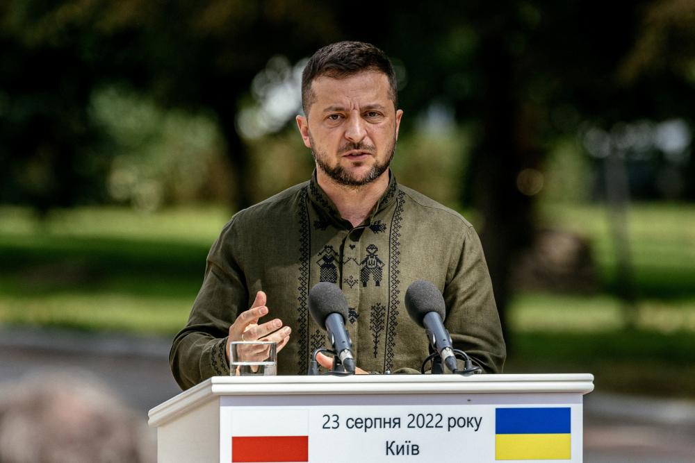 ประธานาธิบดีโวโลดิเมียร์ เซเลนสกี ประกาศยูเครนจะสู้รัสเซียจนถึงที่สุด