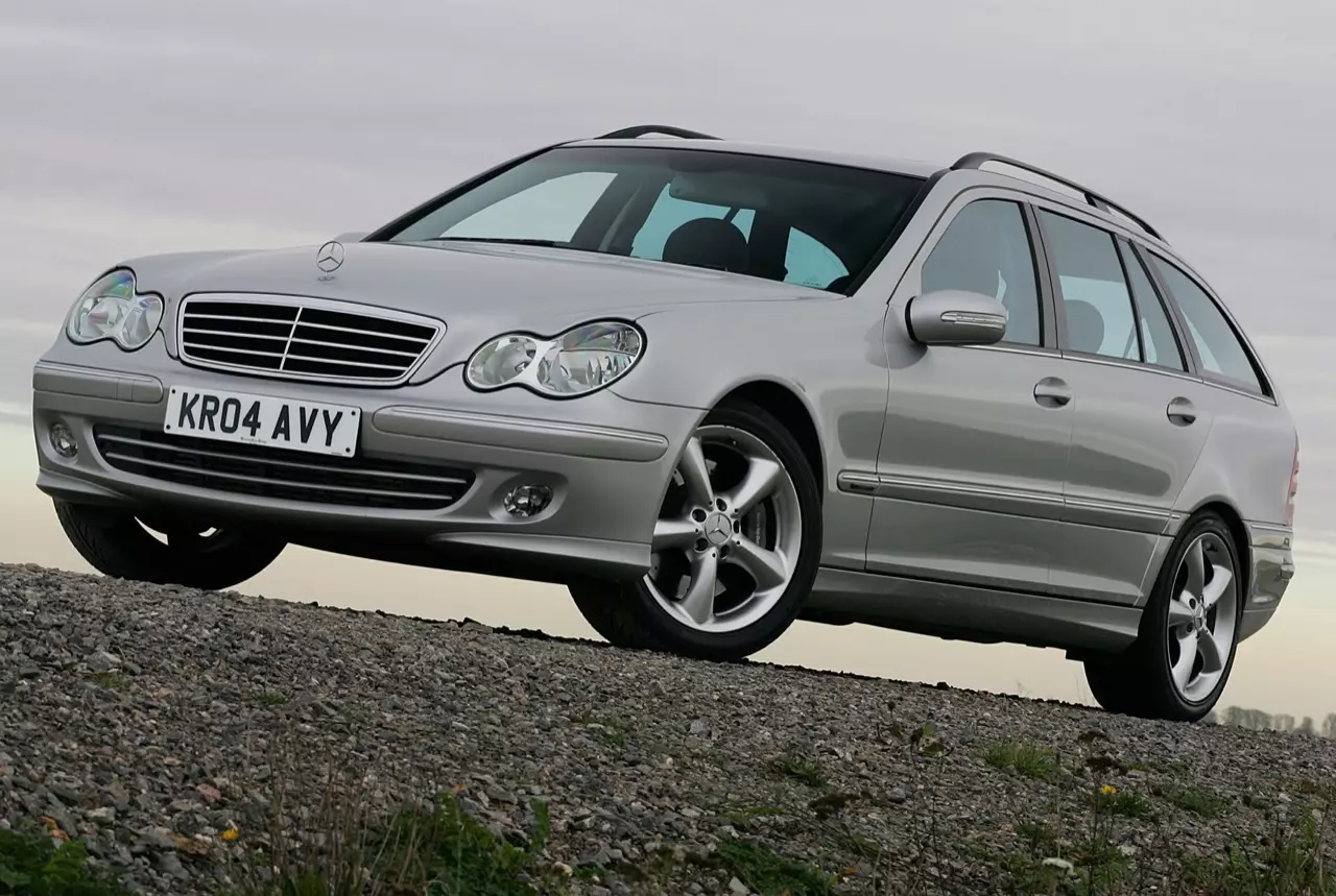 ประกอบไทยราคาดีงาม MERCEDES-BENZ NEW C-CLASS C220D AMG DYNAMIC 