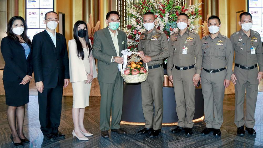 จริยธรรม - ดร.อัศวิน อิงคะกุล ให้การต้อนรับ พล.ต.ท.เชษฐา โกมลวรรธนะ มาเปิดโครงการเสริมสร้างจริยธรรม สร้างวัฒนธรรมต้านการทุจริต โดยมี พล.ต.ต.ศักดิ์ชัย ลิ้มเจริญ, พ.ต.อ.มงคล เกตุพันธ์ และ พ.ต.อ.ศักรินทร์ ตันติภัณฑรักษ์ มาร่วมงานด้วย ที่โรงแรมอัศวิน แกรนด์ วันก่อน.