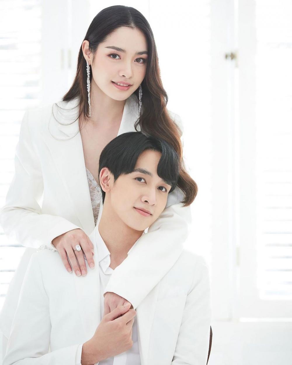 อศิร-ดุจอัปสร รับบทโดย กองทัพ พีค และ มิ้นท์ รัญชน์รวี