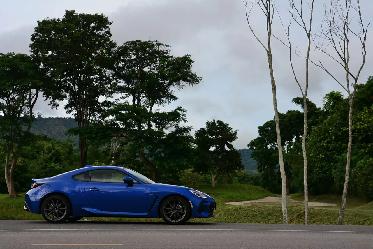 เล็กแต่ร้าย ทดสอบ SUBARU NEW BRZ EYESIGHT 6AT