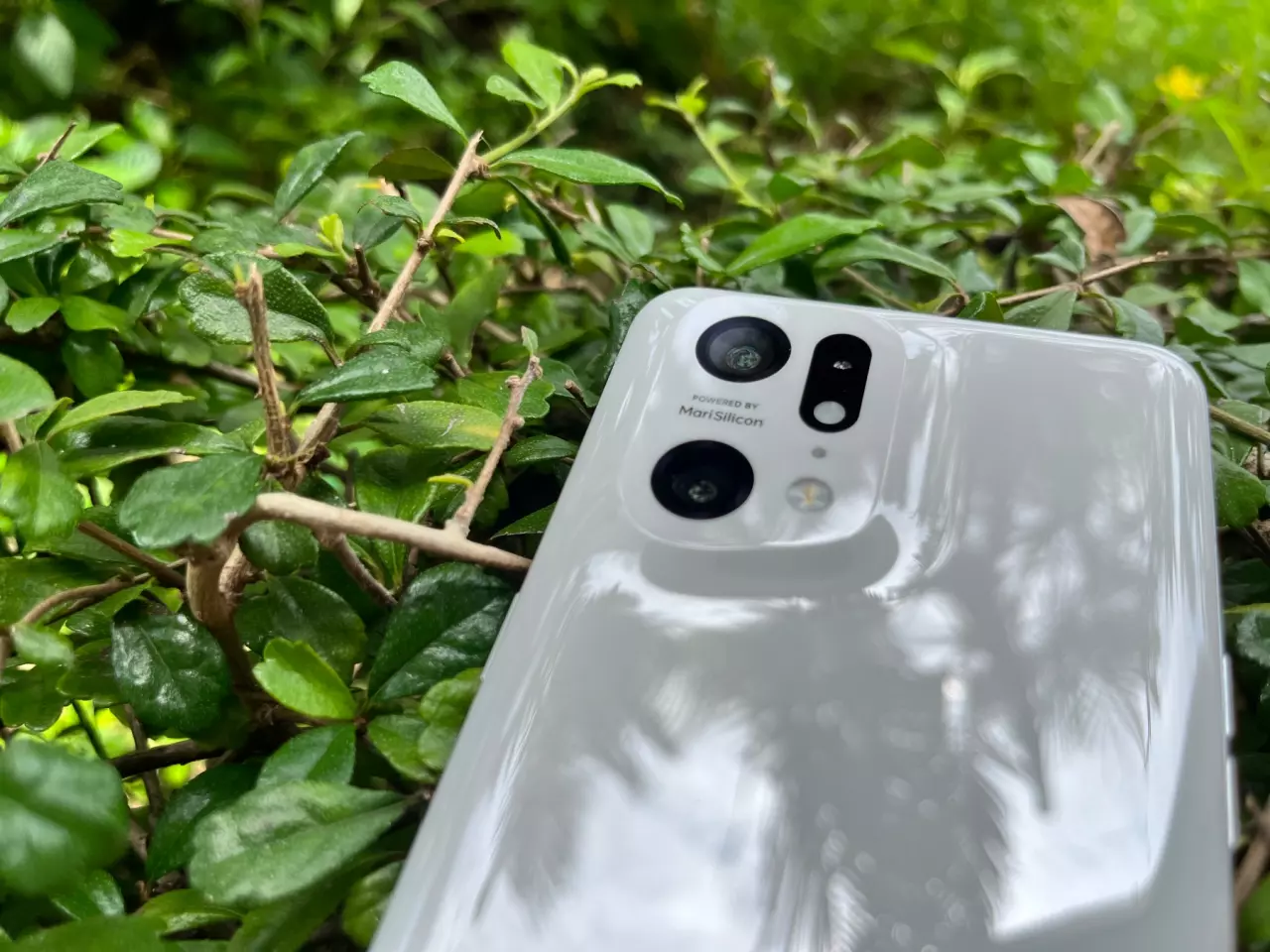 รีวิว OPPO Find X5 Pro 5G - สมาร์ทโฟนไฮเอนด์ กล้องสวย ลูกเล่นเยอะ