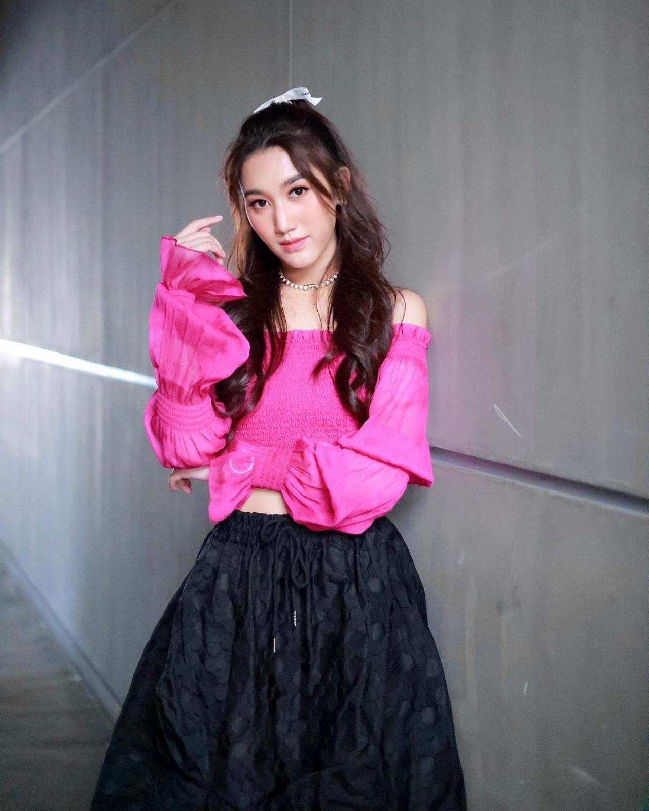 เบสท์ รักษ์วนีย์ ชีวิตที่มากับดวง ได้เป็นนางเอกในวันที่ไม่อยากจะเป็น