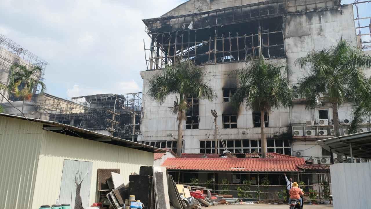 Poipet casino fire, 21 Thai dead, 53 injured, witnesses reveal bulbs explode behind water bars