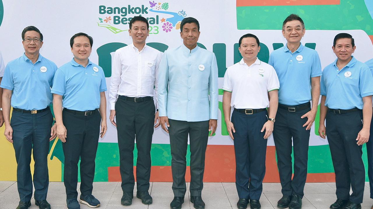 ผู้ว่าฯ กทม. เป็นประธานในพิธีทำบุญตักบาตรในโอกาสขึ้นปีใหม่ กรุงเทพดีต่อใจ