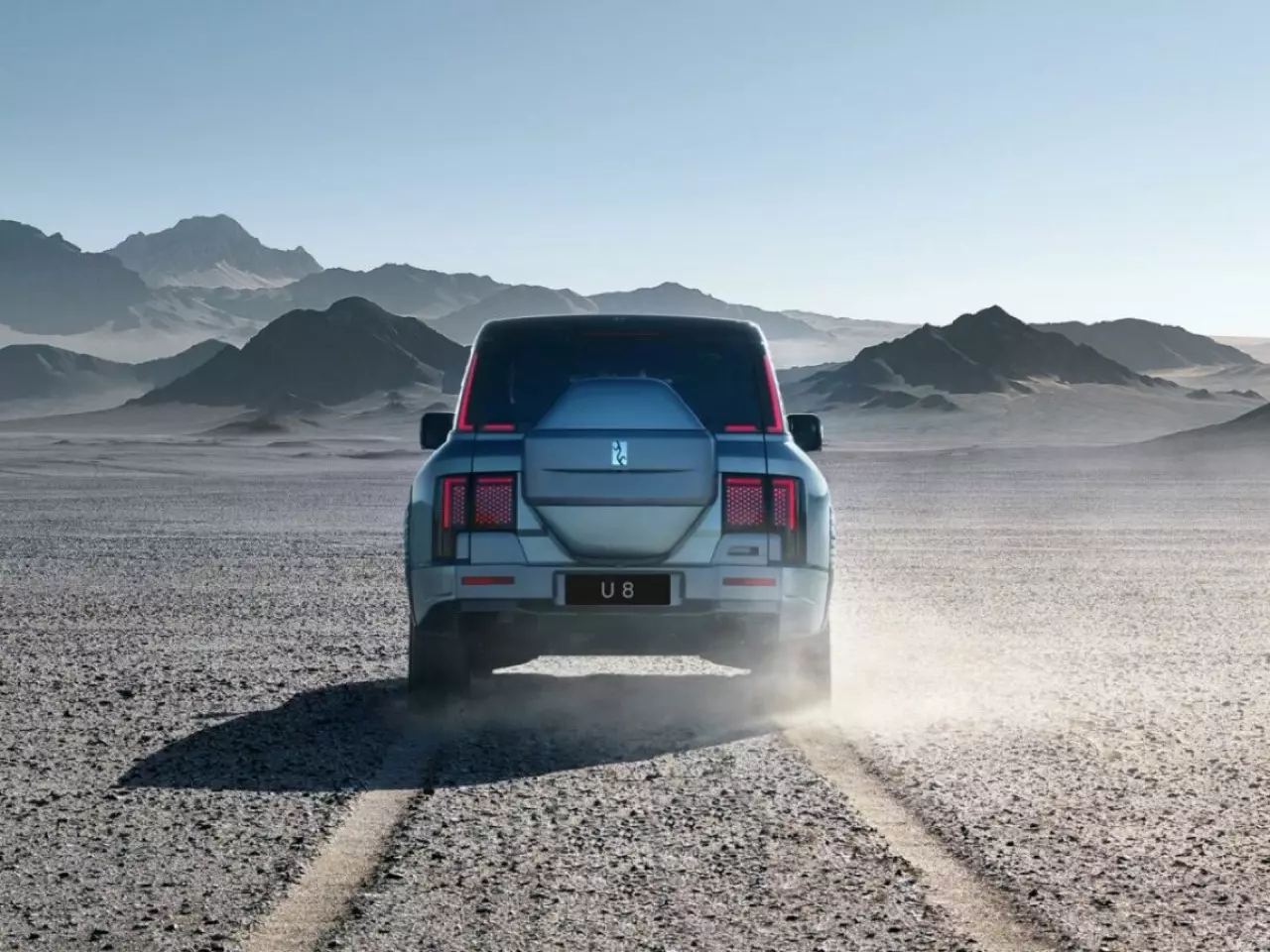 มอเตอร์สี่ตัว 1,100 แรงม้า BYD YangWang เปิดตัวยานยนต์ไฟฟ้าเอสยูวีรุ่น U8