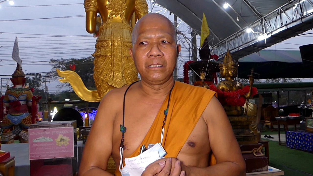ฮือฮา น้ำศักดิ์สิทธิ์ ราหู-ท้าวเวสสุวรรณ ชาวบ้านเชื่อน้ำทิพย์รักษาโรค