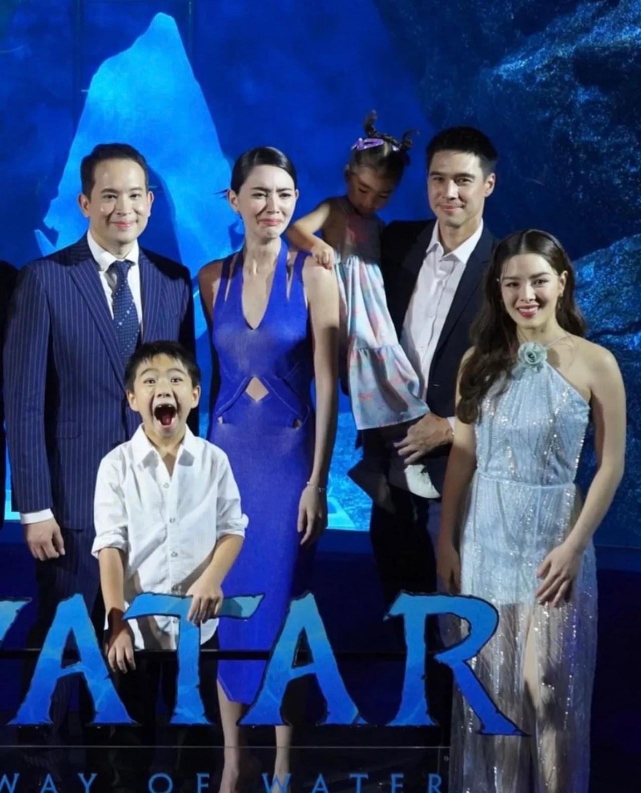 ดารารหญิงใหม่ ดาวิกา เปิดใจครั้งแรก หลังถูก น้องเดมี่ มันเขี้ยวหยิกแขนกลางงาน ดารารหญิงใหม่ ดาวิกา เปิดใจครั้งแรก หลังถูก น้องเดมี่ มันเขี้ยวหยิกแขนกลางงาน