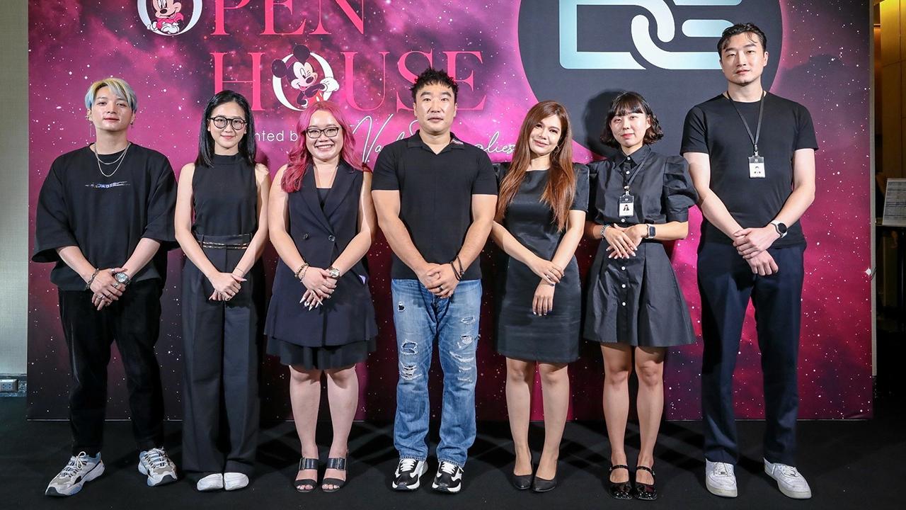 ชมรมเพลินไทย สมัยนิยม มอบเงิน 200,000 บาท เพื่อสมทบทุนมูลนิธิไทยรัฐ 