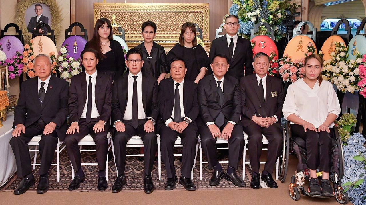 ปาริชาติ วีระเสถียร มอบเงินให้มูลนิธิคีนันแห่งเอเชีย ในโอกาสครบรอบ 150 ปี ชิเซโด้ กรุ๊ป