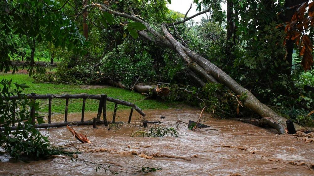 อุทยานฯ เขื่อนศรีนครินทร์ ปิดเที่ยวชั่วคราว หลังฝนตกหนัก น้ำป่าไหลหลาก