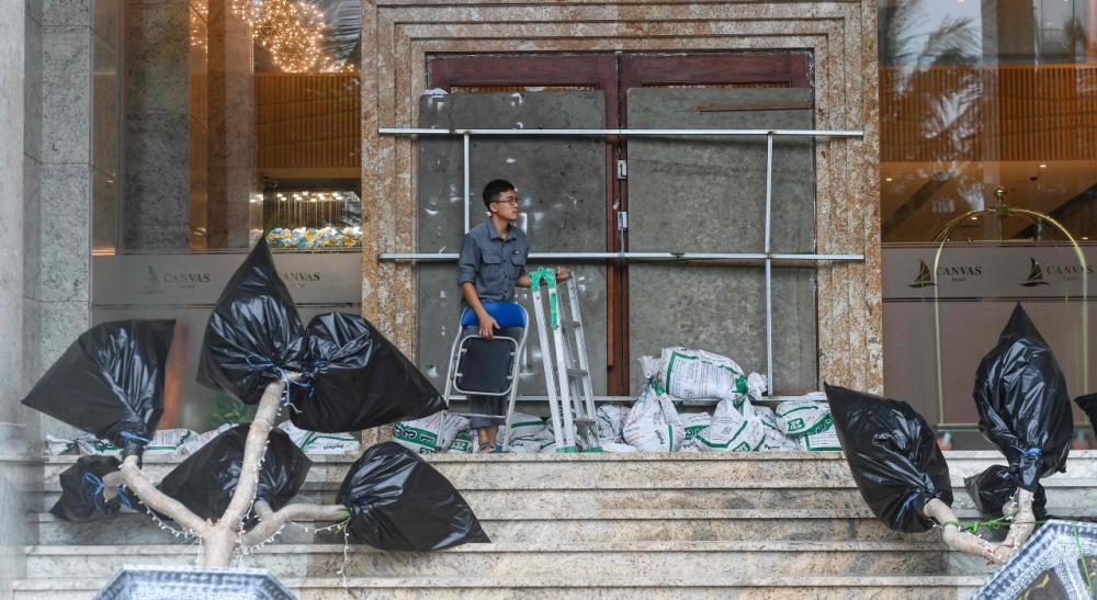 เวียดนามสั่งเร่งอพยพ รับมือไต้ฝุ่นโนรูทวีกำลังแรง